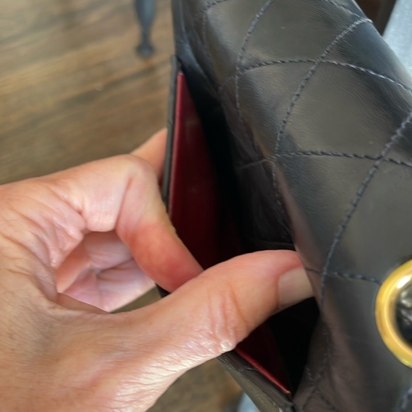 🥂🌟HOST PICK🥂🌟Absolutely Stunning Vintage Lambskin Chanel Crossbody Bag - Picture 10 of 15